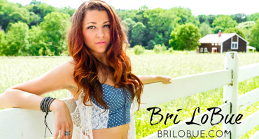 Live performance Bri LoBue